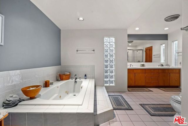 26207 Ingleside Way, Malibu, CA 90265