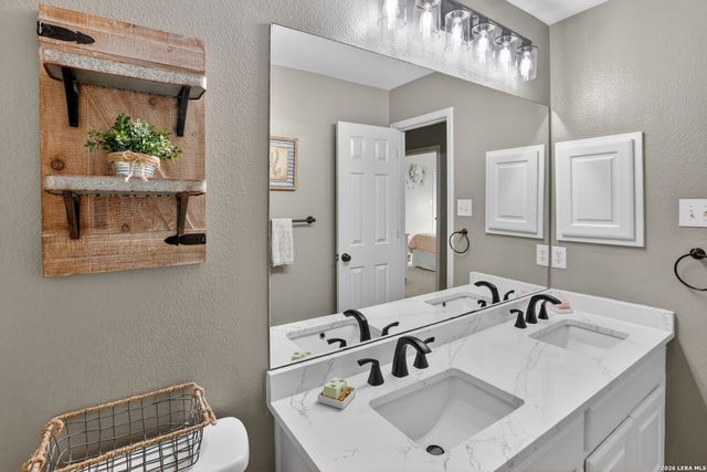 26014 Cuyahoga Cir., San Antonio, TX 78260