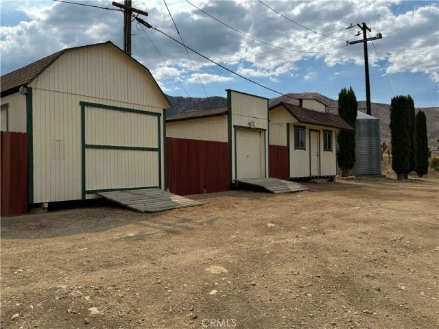 28714 Cruthers Creek Road, Pearblossom, CA 93553