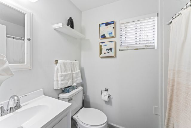 803 Hillview Hts Apt 105, Nashville, TN 37204