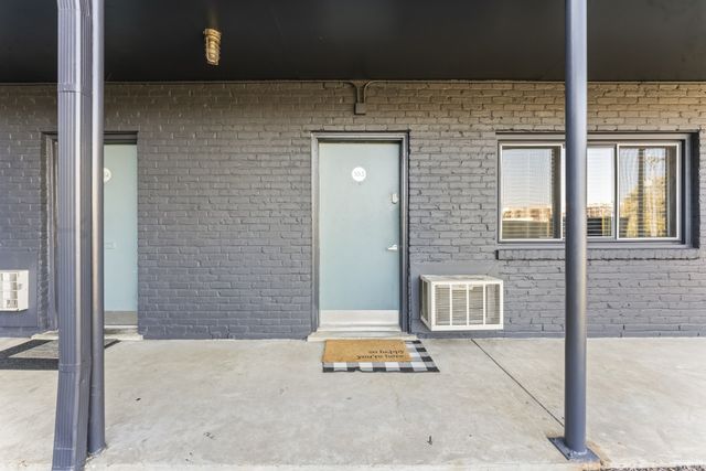 803 Hillview Hts Apt 105, Nashville, TN 37204