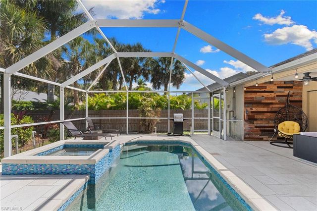 2451 River Reach DR, Naples, FL 34104