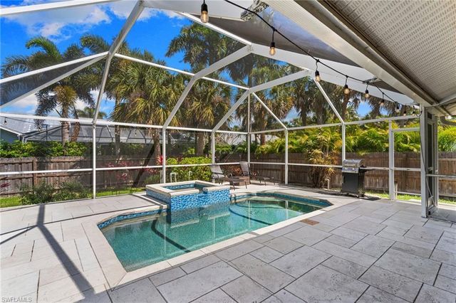 2451 River Reach DR, Naples, FL 34104