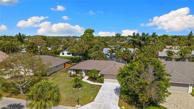 2451 River Reach DR, Naples, FL 34104