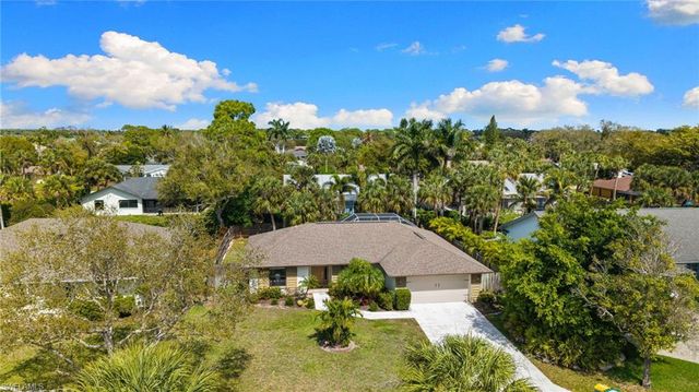 2451 River Reach DR, Naples, FL 34104
