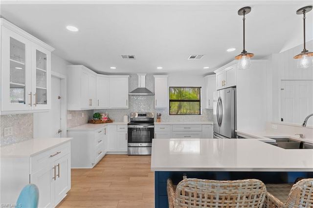 2451 River Reach DR, Naples, FL 34104