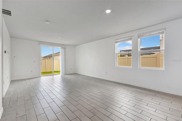 1831 CARNOSTIE ROAD, Winter Haven, FL 33884