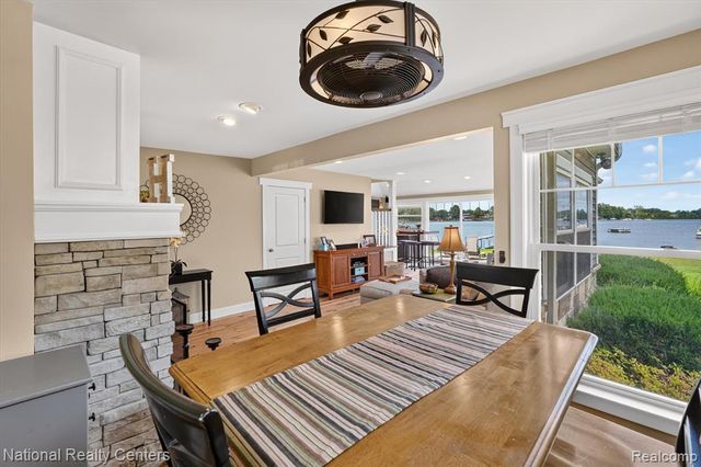 9749 Beverly Drive, Pinckney, MI 48169