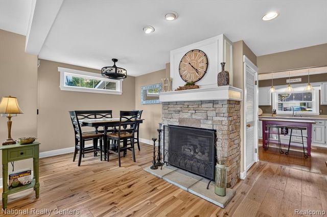 9749 Beverly Drive, Pinckney, MI 48169