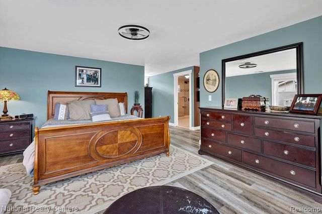 9749 Beverly Drive, Pinckney, MI 48169