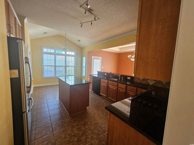 1011 Hillsdale Dr., Little River, SC 29566