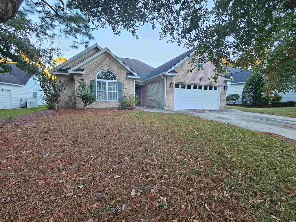 1011 Hillsdale Dr., Little River, SC 29566