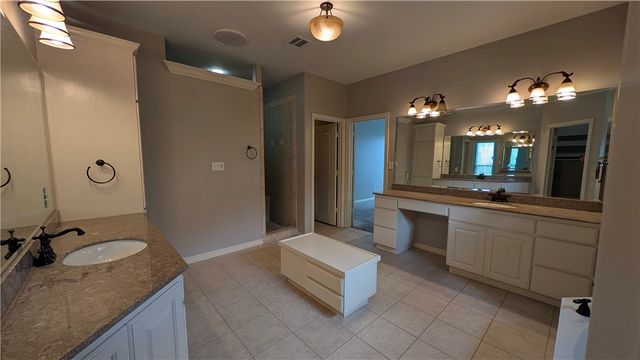 2009 Moses Creek Court, College Station, TX 77845