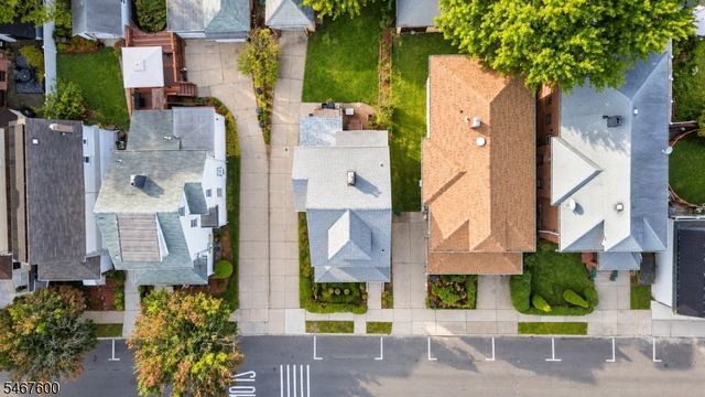 8315 4th Ave, North Bergen Twp., NJ 07047