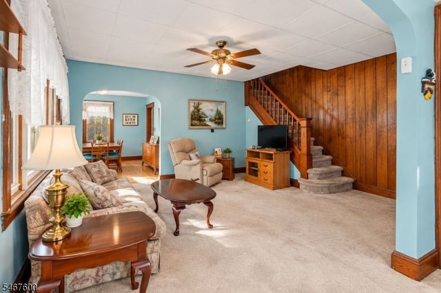 8315 4th Ave, North Bergen Twp., NJ 07047
