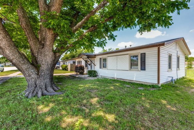 5241 E Berry Street, Fort Worth, TX 76119