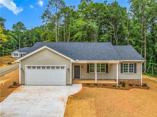 506 Carolina Avenue, Yadkinville, NC 27055