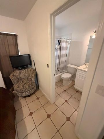 1213 BENEDICT COURT, Sarasota, FL 34237