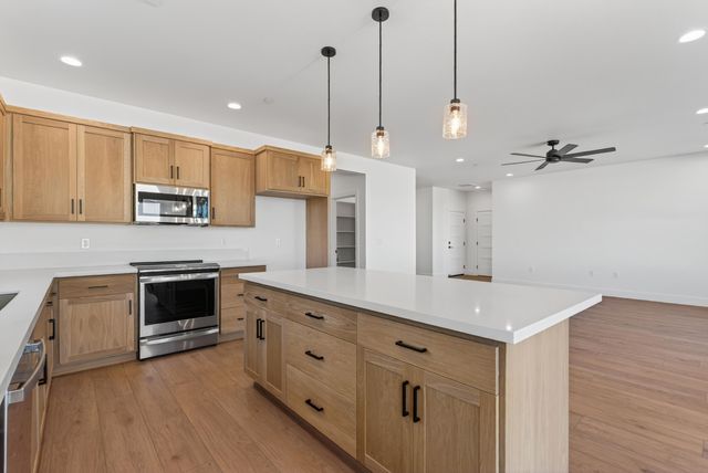 4806 Ferrington Court, Redding, CA 96003