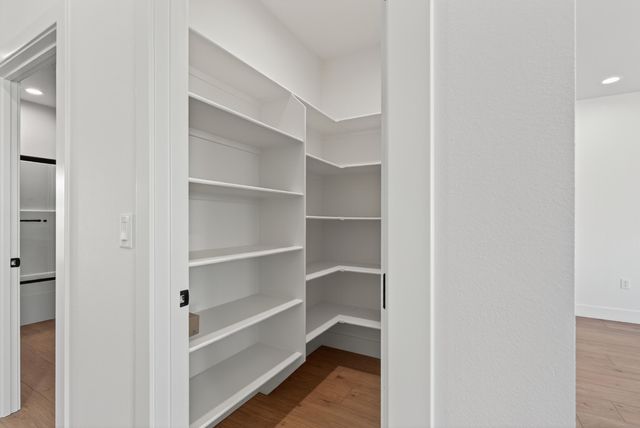 4806 Ferrington Court, Redding, CA 96003