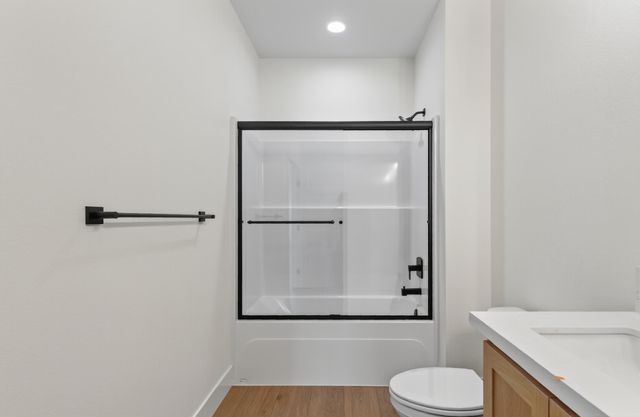 4806 Ferrington Court, Redding, CA 96003