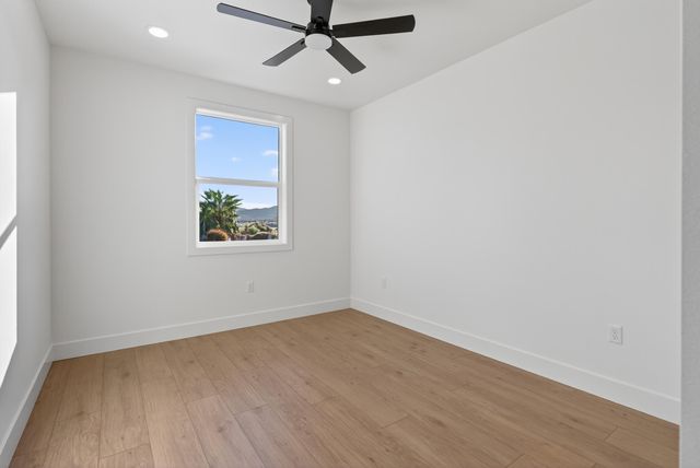 4806 Ferrington Court, Redding, CA 96003