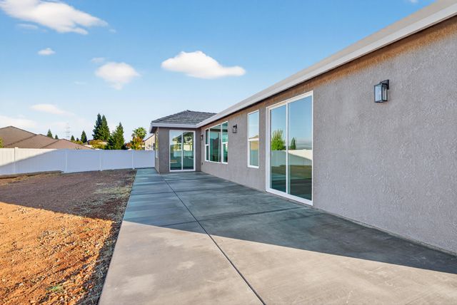 4806 Ferrington Court, Redding, CA 96003