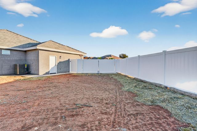 4806 Ferrington Court, Redding, CA 96003