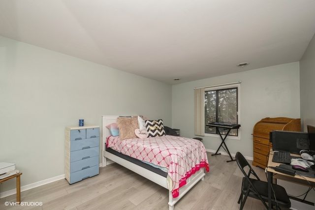 260 E Court Of Shorewood Court 4, Vernon Hills, IL 60061