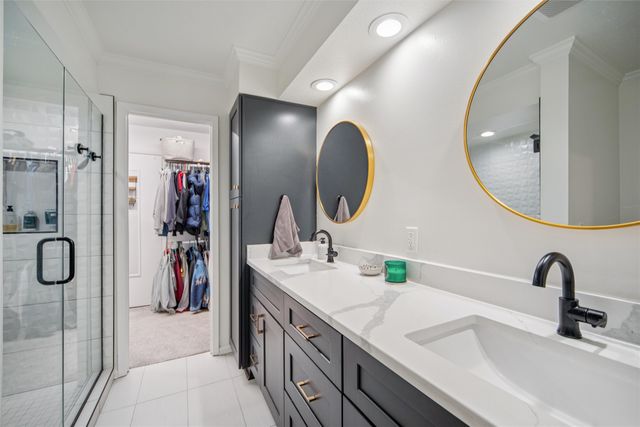 2329 Glenwood Drive 43, Des Moines, IA 50321