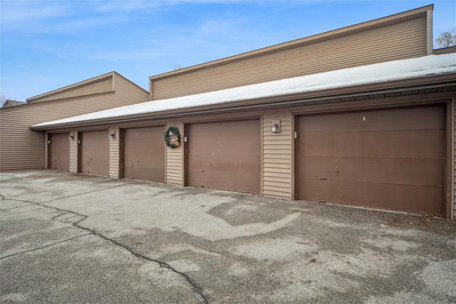 2329 Glenwood Drive 43, Des Moines, IA 50321