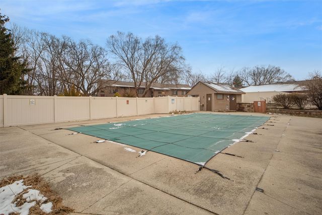 2329 Glenwood Drive 43, Des Moines, IA 50321