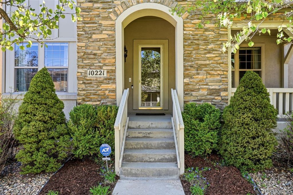 10221 Bluffmont Drive, Lone Tree, CO 80124