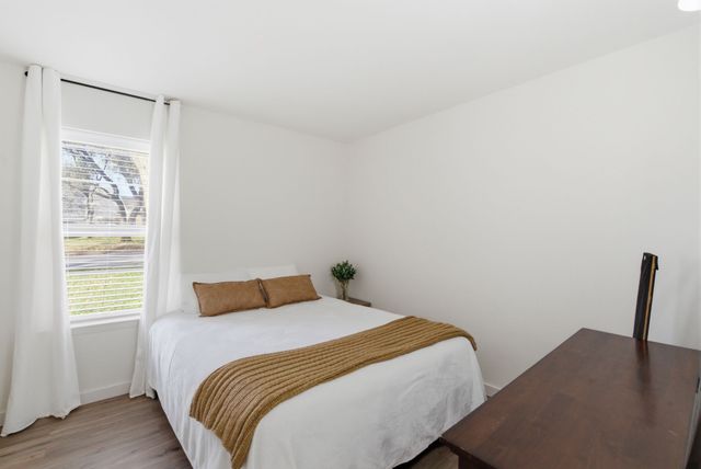 1008 Royal Lane, Graham, TX 76450