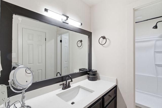 1008 Royal Lane, Graham, TX 76450