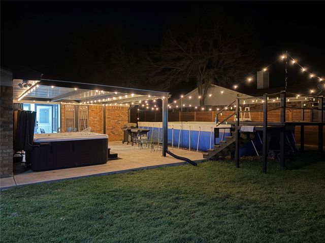 1008 Royal Lane, Graham, TX 76450