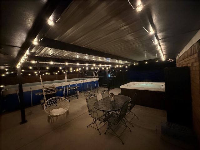 1008 Royal Lane, Graham, TX 76450