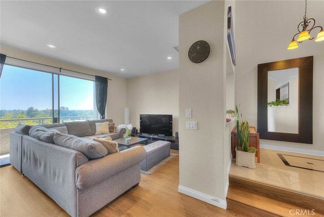 1140 Walnut Grove Avenue C, Rosemead, CA 91770