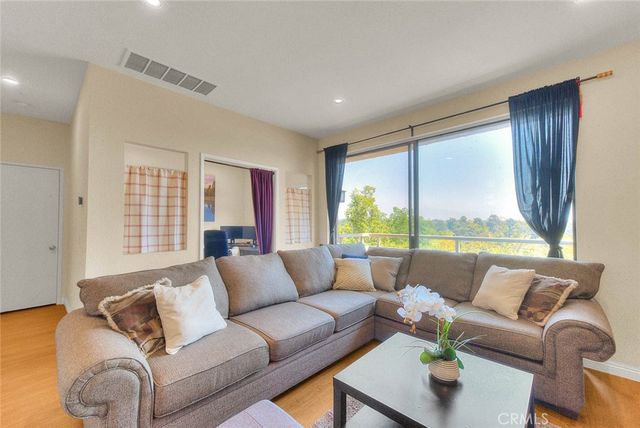 1140 Walnut Grove Avenue C, Rosemead, CA 91770