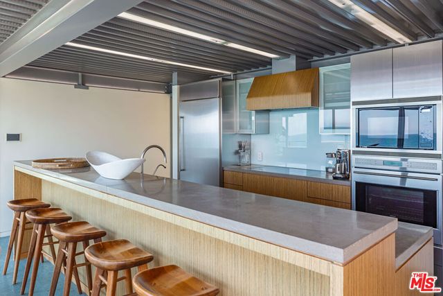 6525 Point Lechuza Drive, Malibu, CA 90265