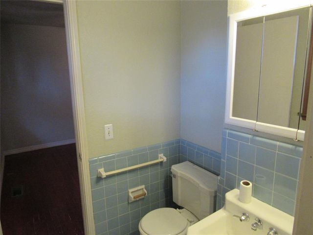 9909 Sunnymeade Place, Oklahoma City, OK 73120