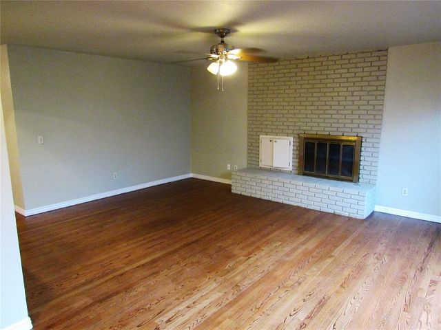 9909 Sunnymeade Place, Oklahoma City, OK 73120