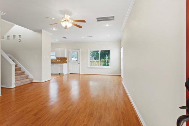 3802 Barracuda Lane, La Porte, TX 77571