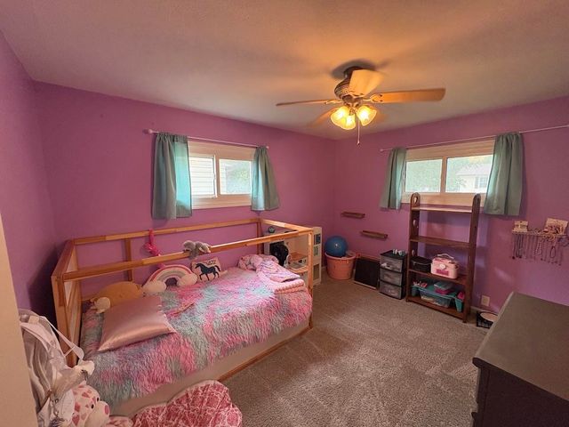1607 Hickory St, Salina, KS 67401