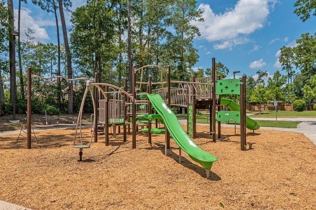 32343 Mossy Pine Way, Conroe, TX 77385