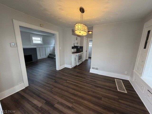 116 Munroe Falls Avenue, Cuyahoga Falls, OH 44221