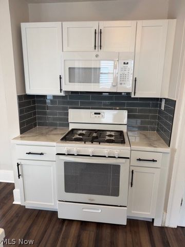 116 Munroe Falls Avenue, Cuyahoga Falls, OH 44221