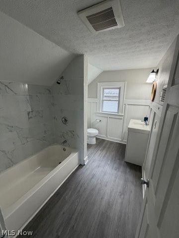 116 Munroe Falls Avenue, Cuyahoga Falls, OH 44221