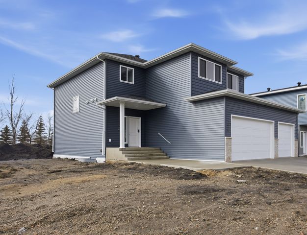 8471 61st Street S, Horace, ND 58047