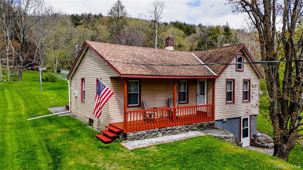 11 Hood Road, Roscoe, NY 12776